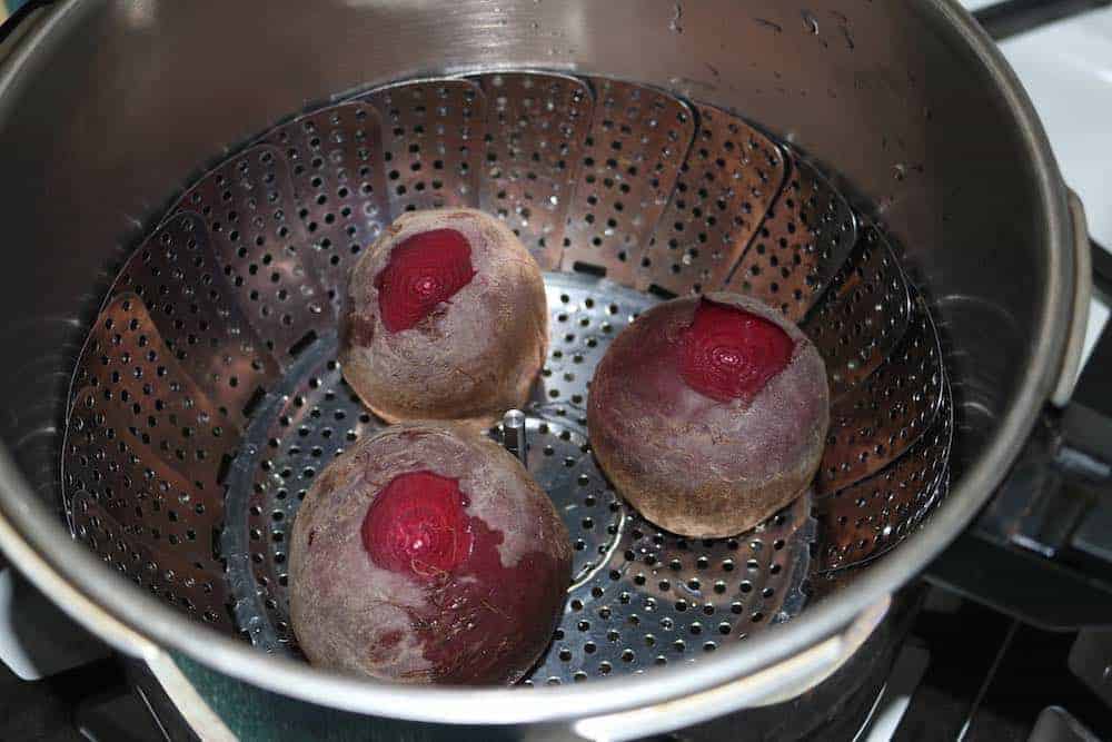 How to Cook Beets in a Pressure Cooker - A Quick and Simple Recipe