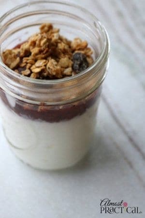 https://almostpractical.com/wp-content/uploads/2017/02/instant-pot-yogurt-300-1.jpg