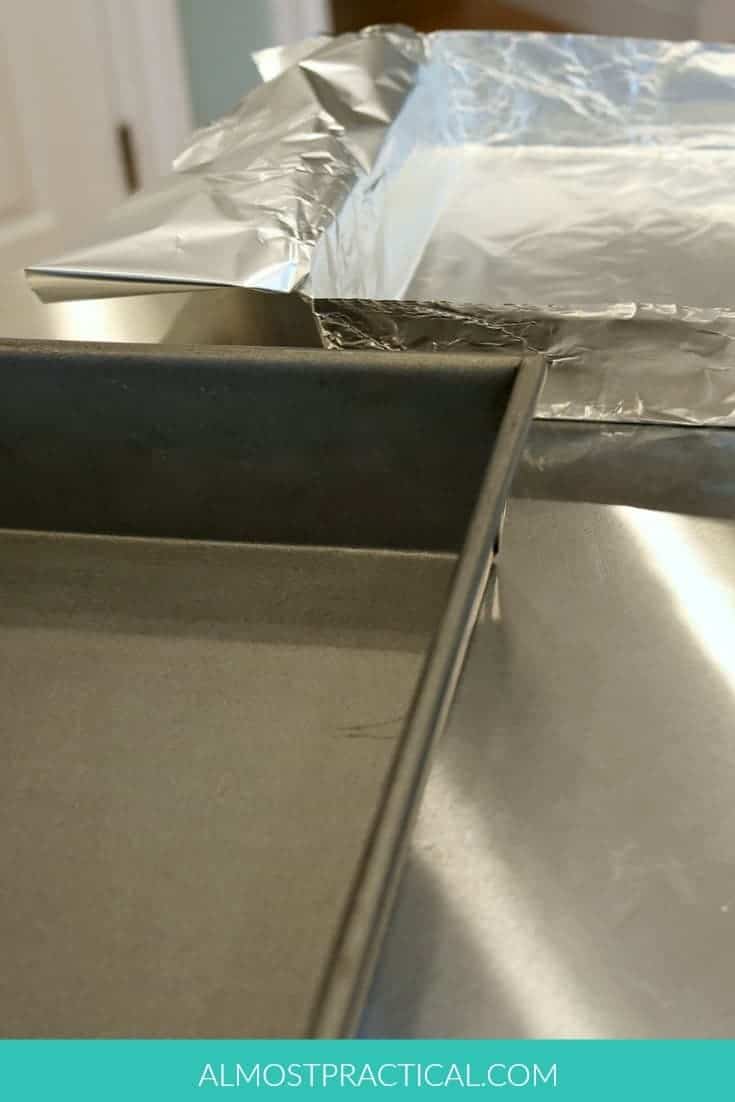 Baking Tip: The Easiest Way to Line a Baking Pan with Aluminum Foil