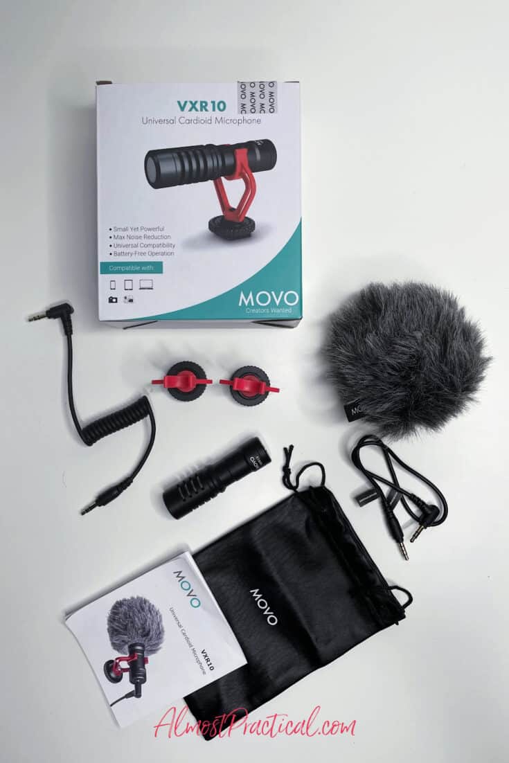 Contents of the box for the MOVO VXR 10 Universal Cardiod Microphone.