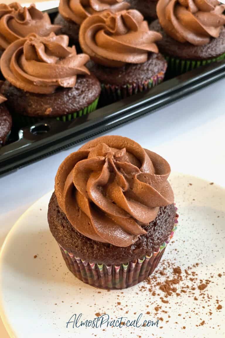 chocolate cupcake with chocolate buttercream frosting
