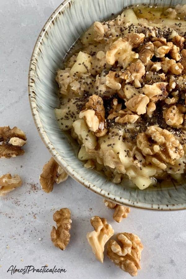 Homemade Apple Cinnamon Oatmeal Recipe